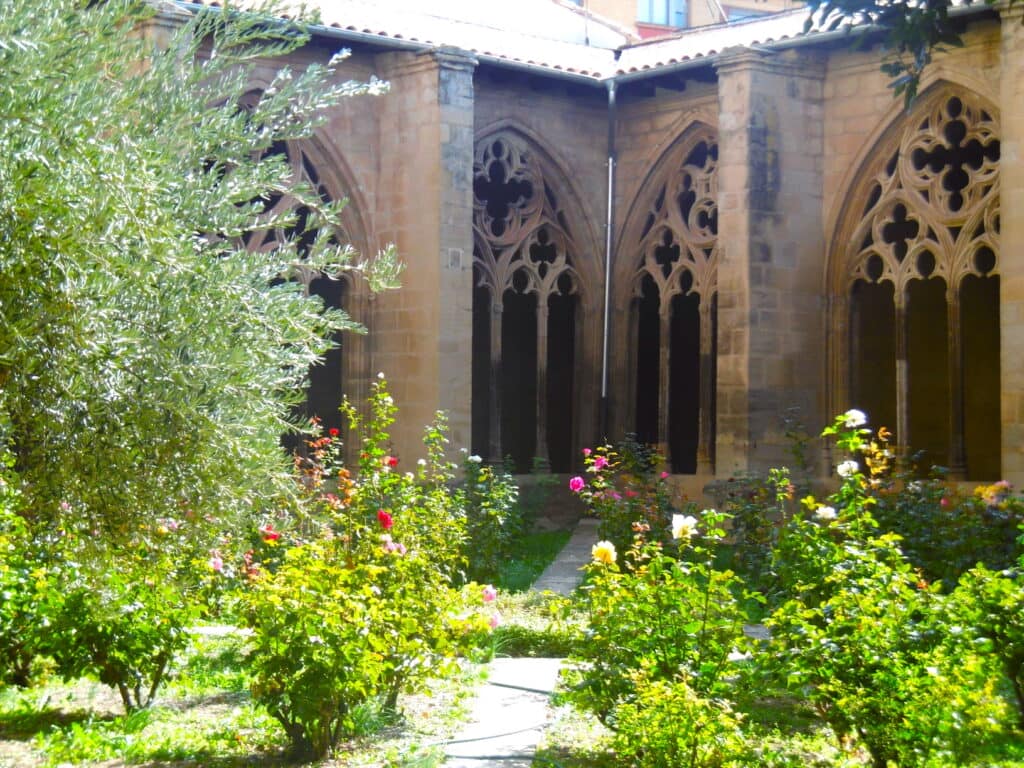 The cloister at Los Arcos