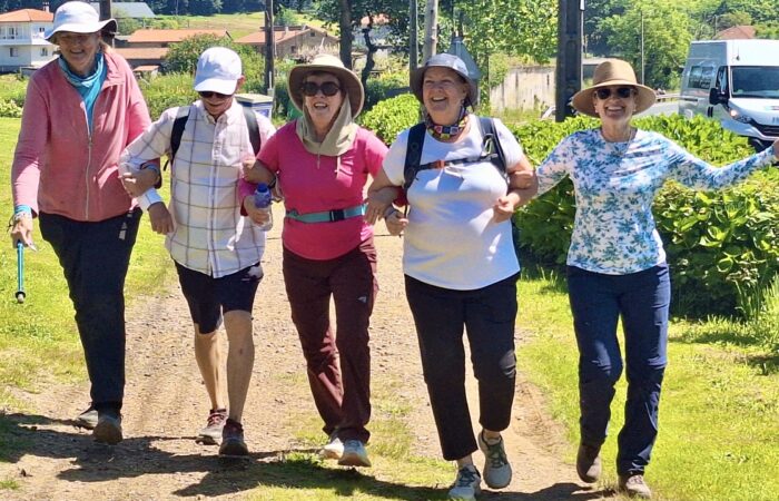 5 women pilgrims on the Camino de santiago